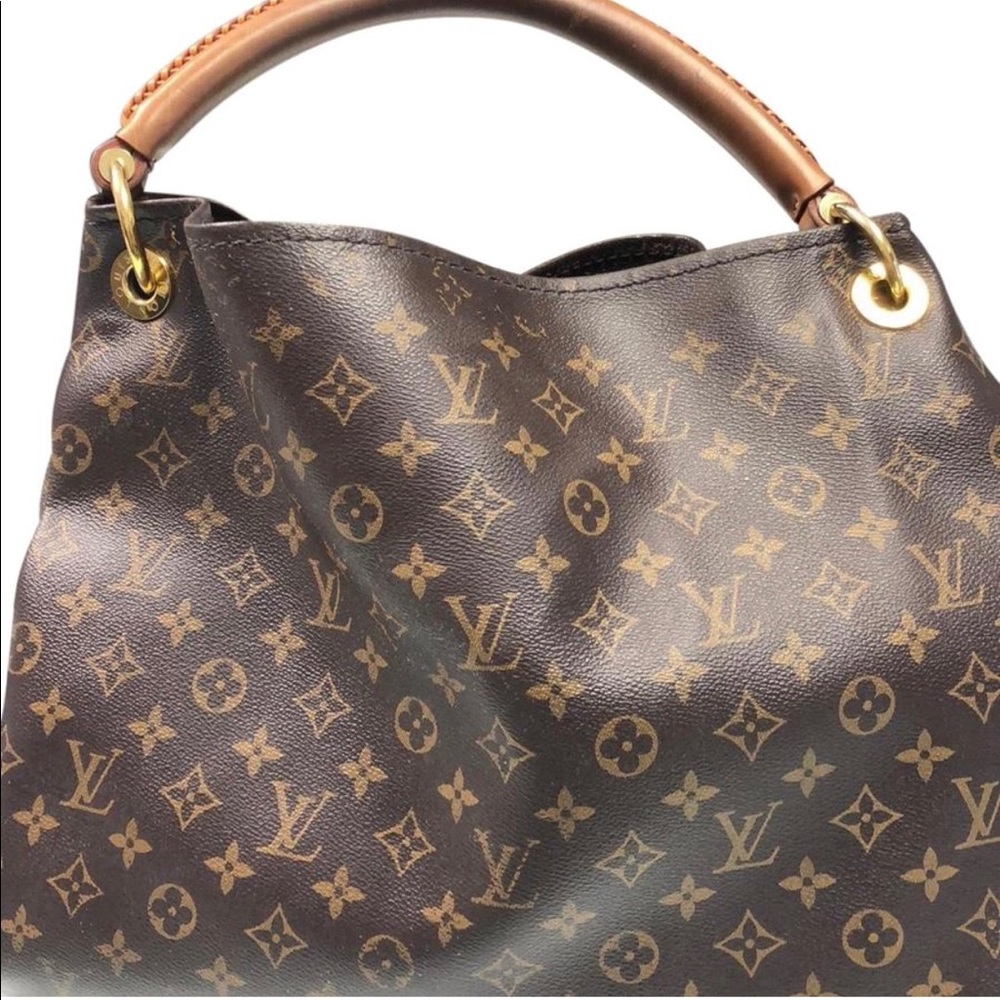 Louis Vuitton Artsy MM